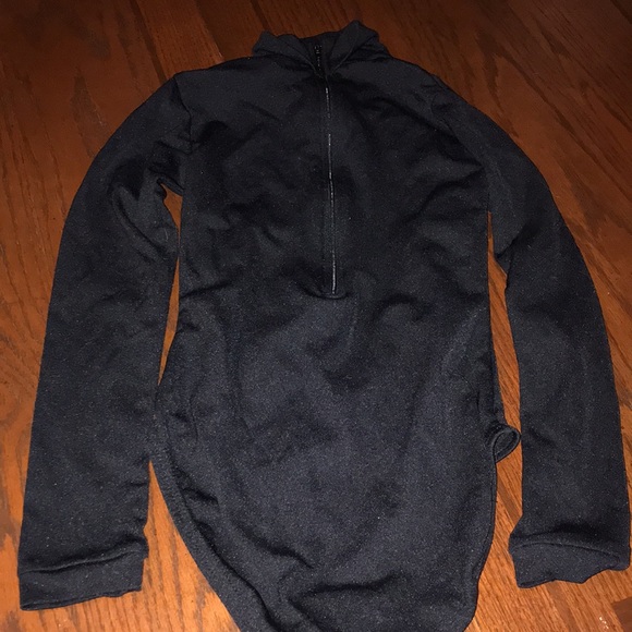 A Black turtleneck leotard - Picture 2 of 3